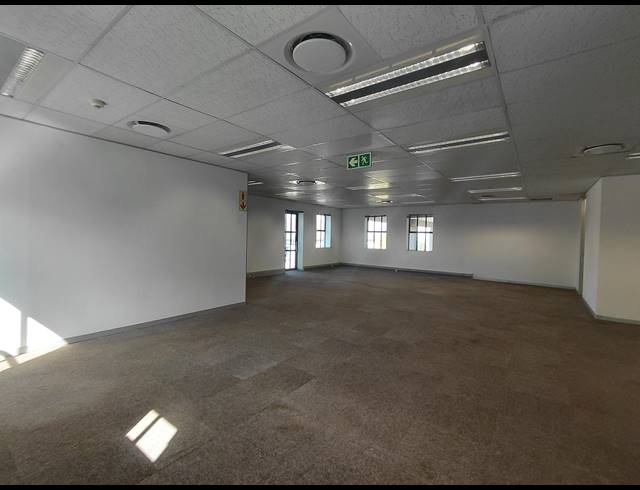 378M² OFFICE TO LET IN BRYANSTON